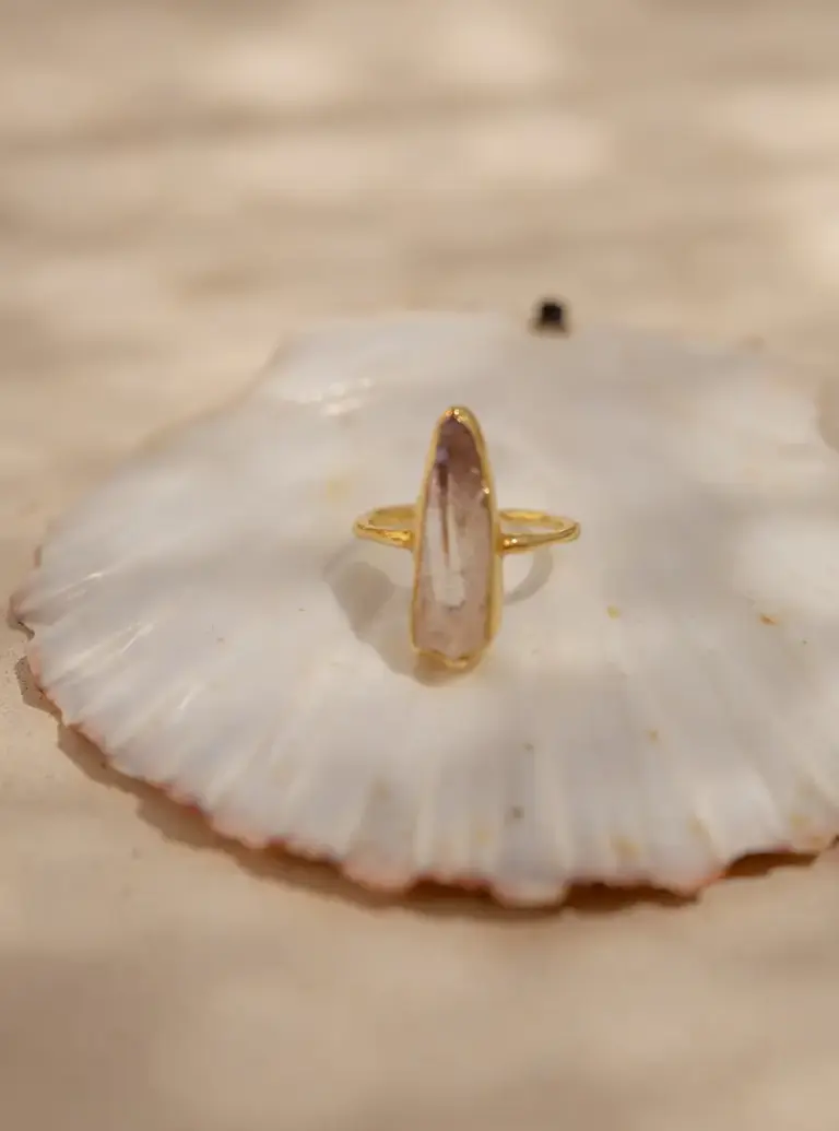 Amethyst rock ring Celeste