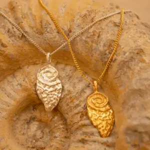 Rose Necklace Trust