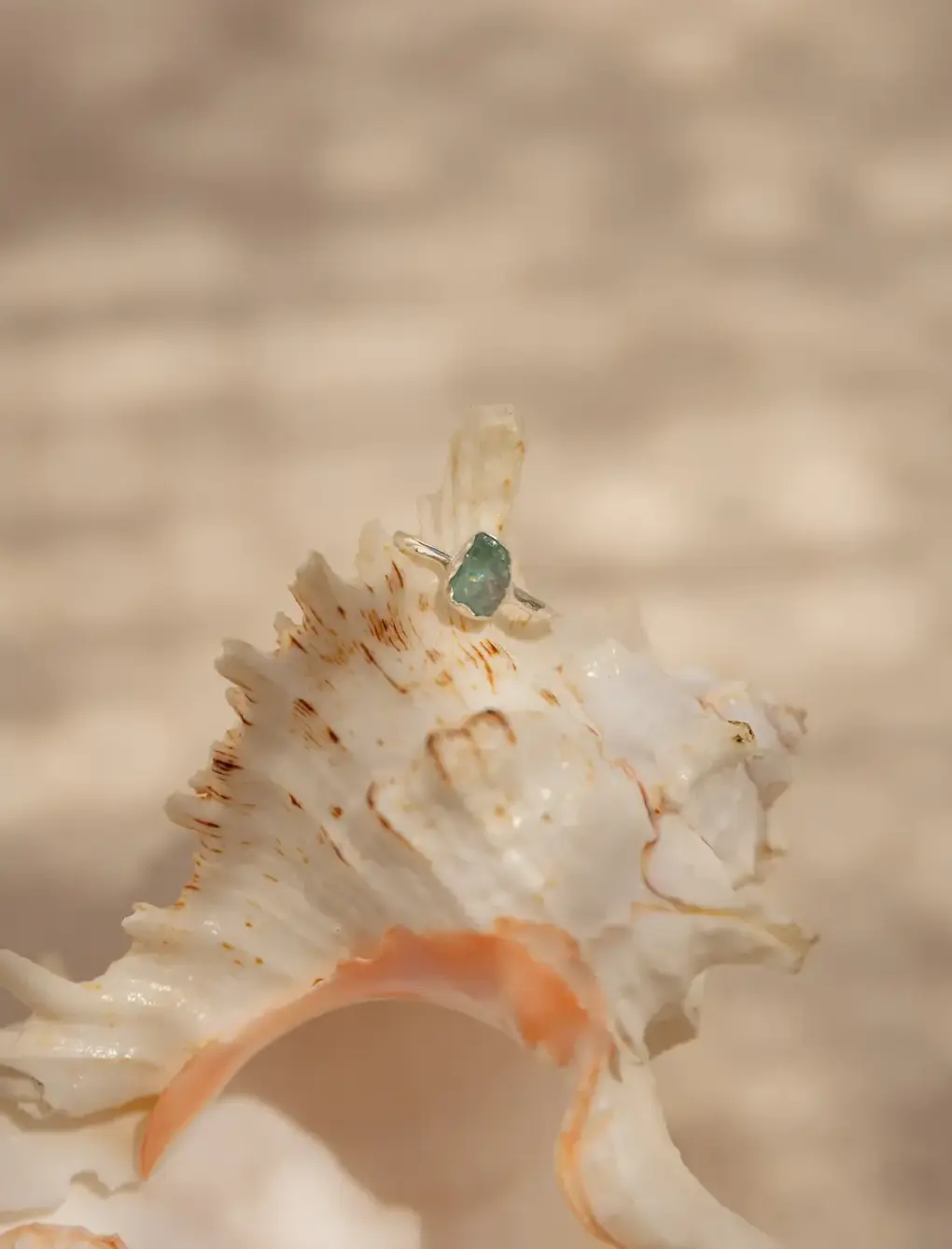 Apatite ring silver