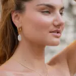 Nia hoop earrings with flat pearl