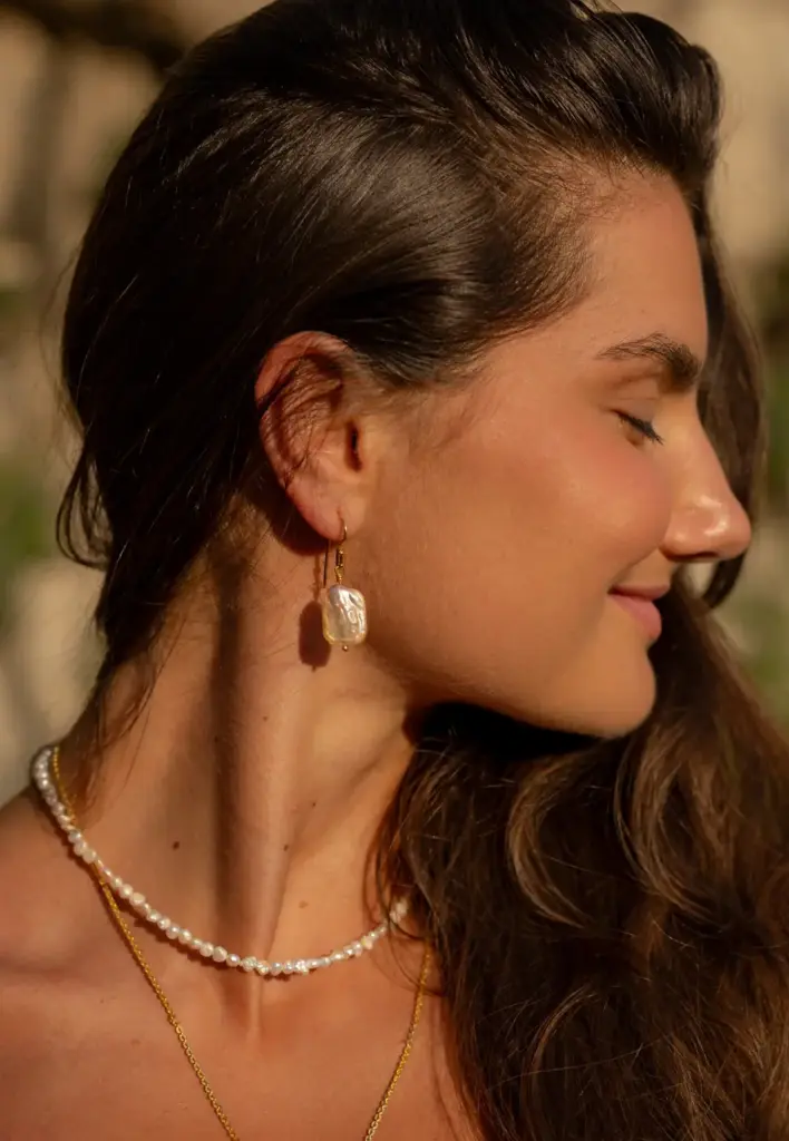 Simple Peach Pearl Earrings Lara